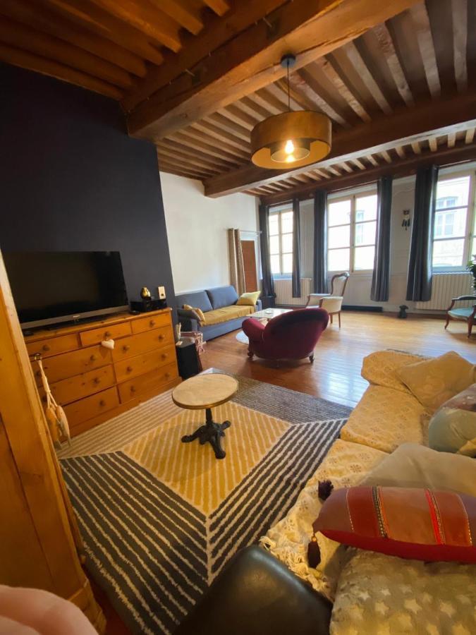 Vaste Appartement Centre Historique De โดล ภายนอก รูปภาพ
