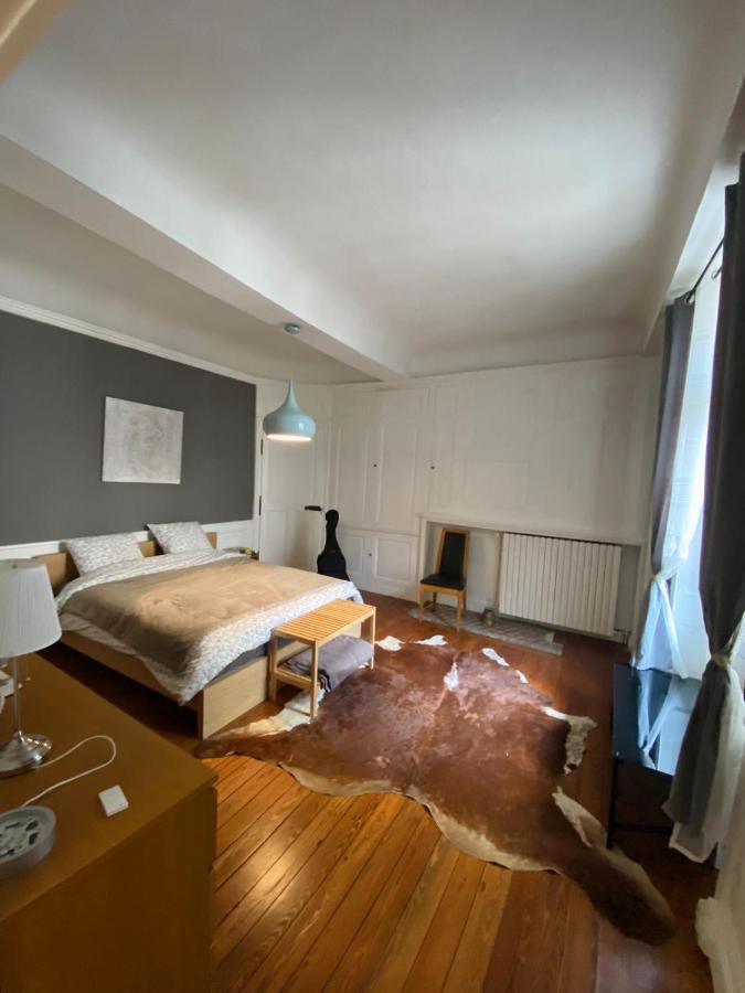 Vaste Appartement Centre Historique De โดล ภายนอก รูปภาพ